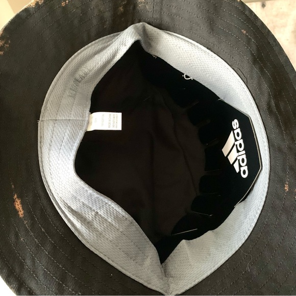 New Adidas Reverse Dye Bucket Hat - Picture 4 of 5